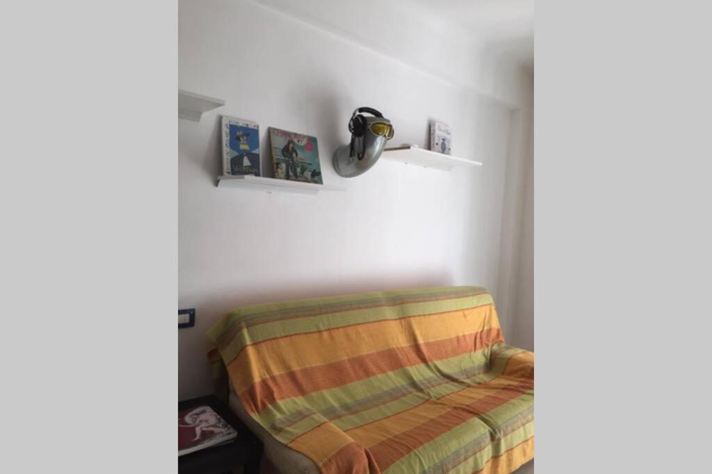 Grand F2 60Mq Centre Antibes, Proche Plages, Commerces, 2 Balcons, Parking, Train, Bus, Deco Vintage, Pet Friendly, Ideal Famille Ou 1-2 Couples Exterior foto