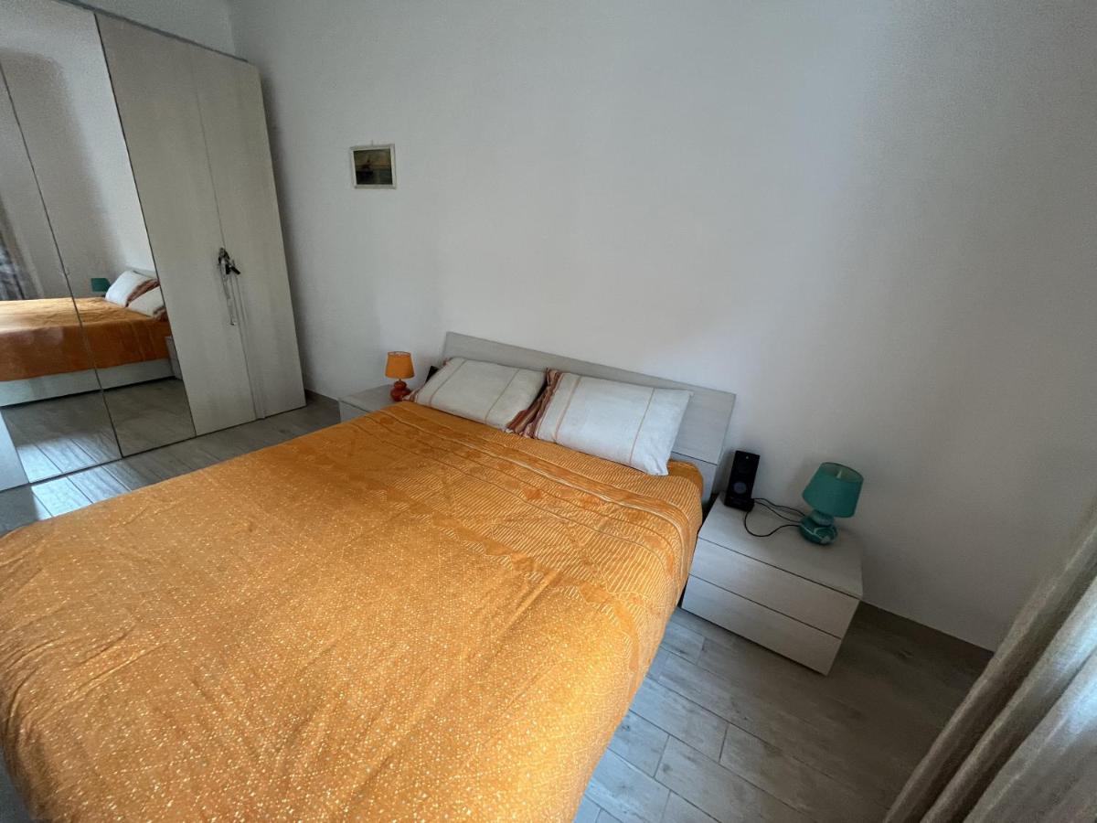 Grand F2 60Mq Centre Antibes, Proche Plages, Commerces, 2 Balcons, Parking, Train, Bus, Deco Vintage, Pet Friendly Exterior foto