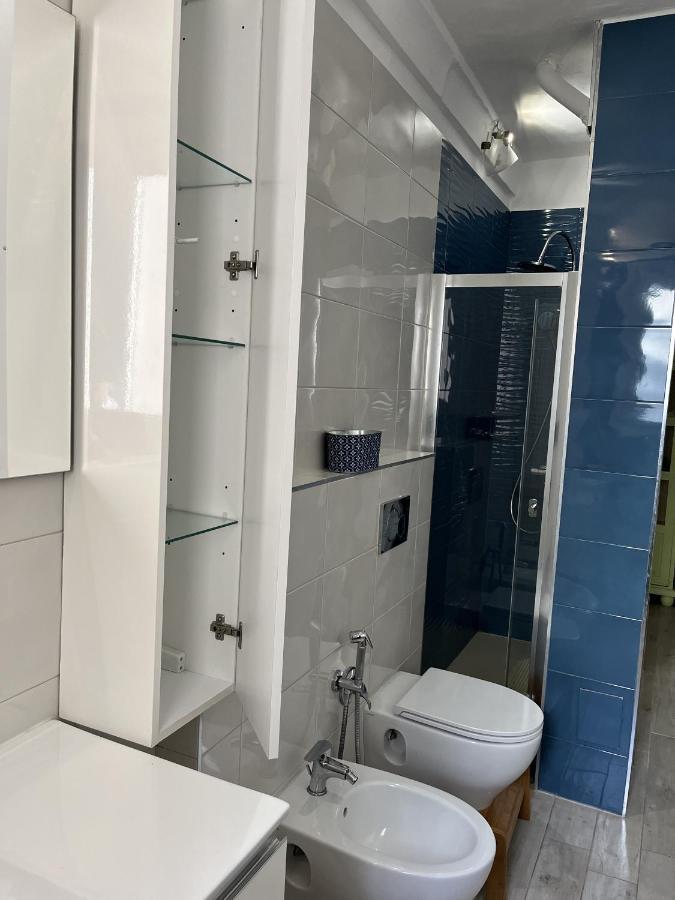 Grand F2 60Mq Centre Antibes, Proche Plages, Commerces, 2 Balcons, Parking, Train, Bus, Deco Vintage, Pet Friendly Exterior foto
