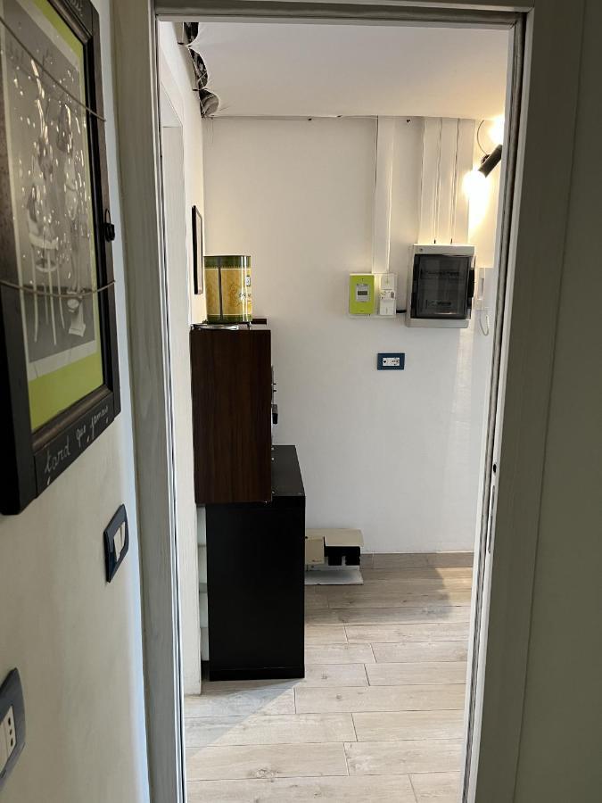 Grand F2 60Mq Centre Antibes, Proche Plages, Commerces, 2 Balcons, Parking, Train, Bus, Deco Vintage, Pet Friendly Exterior foto